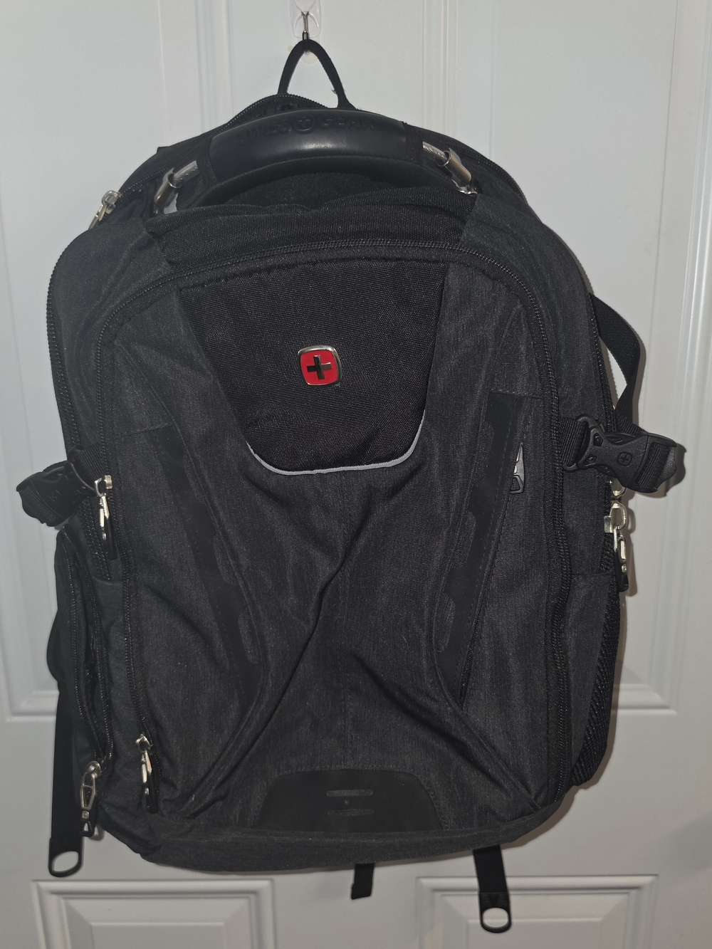 SwissGear Black Men's Laptop Backpack - Black